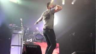 Luke Bryan - Enter Sandman &amp; All My Friends Say