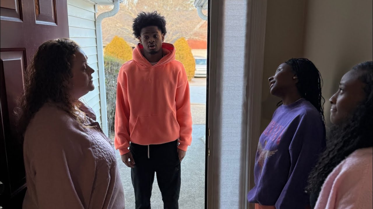 Brooke gives Isaiah his souvenir and he tries not to notice Bethany’s face