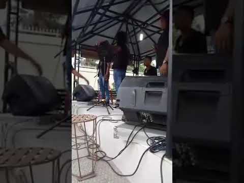 MAMA.... TRIAMOR    moga terhibur..