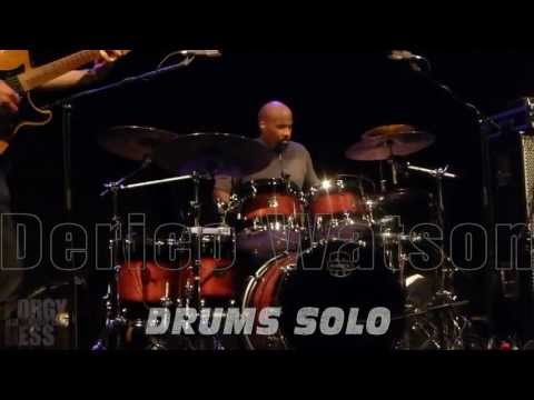 Derico Watson drums solo Mike Stern & Victor Wooten BAND (KT) 