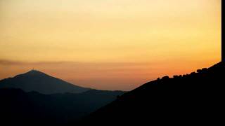 Elegia di Paolo Conte - Ricordando un Nostalgico Tramonto