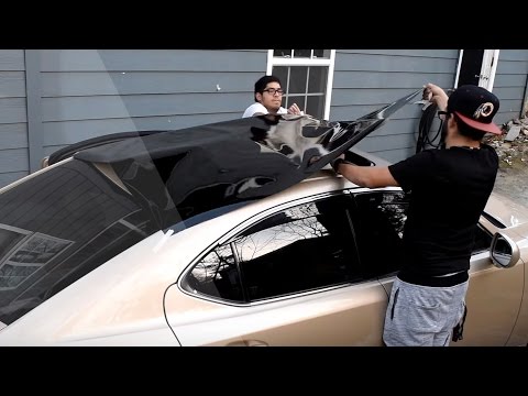 How to Vinyl Wrap a Cars Roof