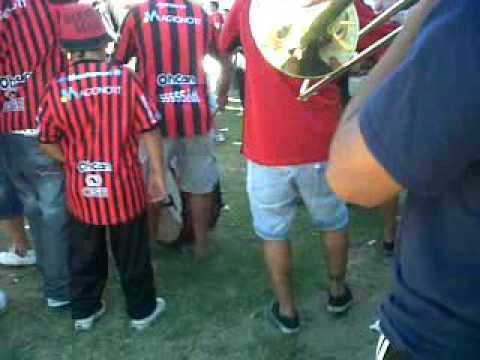 "LOS FOGONEROS DOUGLAS HAIG" Barra: Los Fogoneros &bull; Club: Douglas Haig