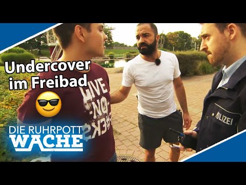 BADEMEISTER BORA AKSU greift durch!  🏊🏻 👆 Undercover im FREIBAD | Die Ruhrpottwache | SAT.1