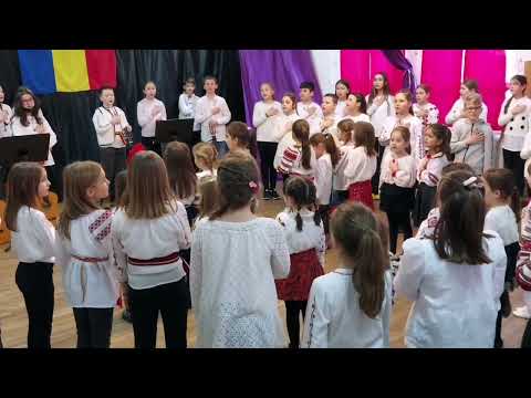 Imnul țării ”Deșteaptă- te, române”- Clubul Copiilor Tg. Frumos