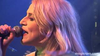 El Perro Del Mar - Walk On By (live BimBamBoom)