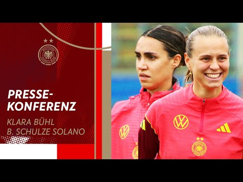 PK mit Klara Bühl und Bibiane Schulze Solano vor dem Nations League Halbfinal-Hinspiel vs Frankreich