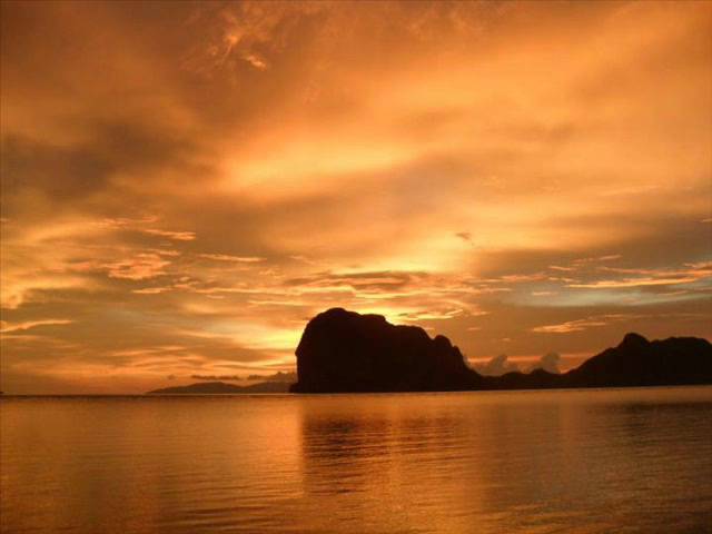 บินหลาบอง Billabong - จ๊อบ บรรจบ