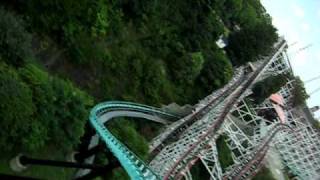 preview picture of video 'Phantom's Revenge From The Front Seat at Kennywood'
