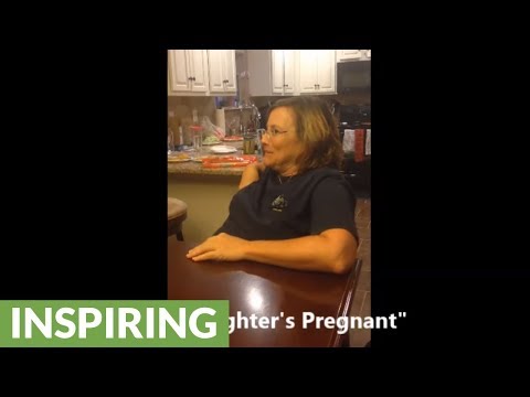 Pregnancy announcement revealed during family puzzle game