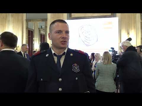 Dobitnik nagrade "Večernjih novosti" - vatrogasac spasilac Stefan Čiča