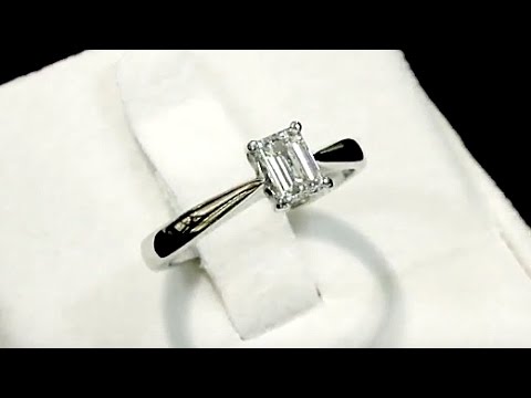 0.33 ct Diamond and Platinum Solitaire Ring - Contemporary Circa 2000 - ACSilver A5561