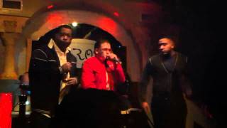 Grupo D.R-FLOW DEMBOW  "LA HOOKA"