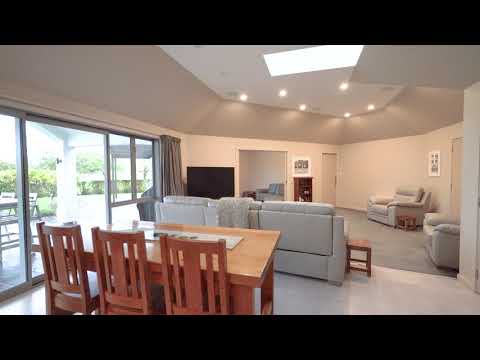 11 Lady Barkly Road, Winton, Southland, 5 Bedrooms, 2 Bathrooms, Lifestyle Property