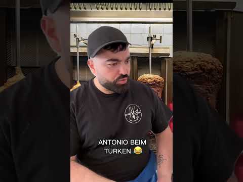 Antonio at the Turkish restaurant😂 Thanks to @serdarkaribik for participating #comedy#serdarkarib...