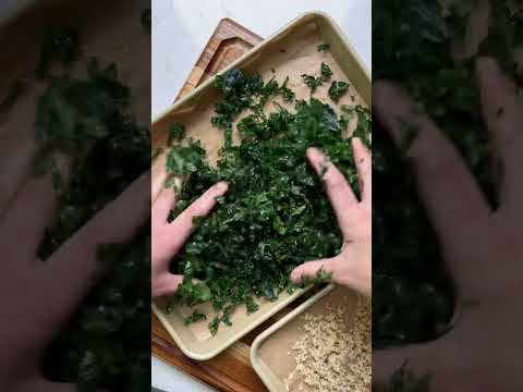 baked kale salad w/ crispy quinoa