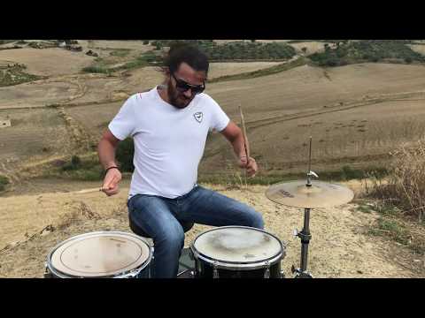 Suonare Unniedderè Project - Flaviano Pennisi sulla SS 124