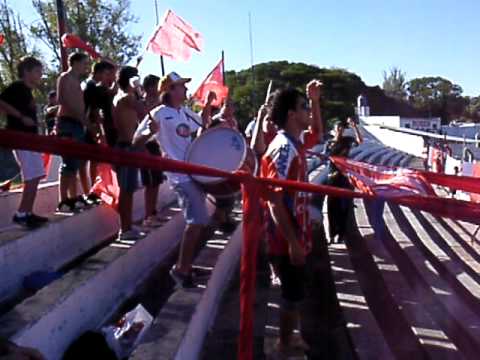 "Palermitano te vengo a ver.." Barra: Los Imundos • Club: Central Español