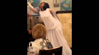 Martha Munizzi God is here praise dance