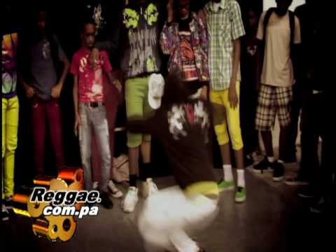 Mike Manfredo ft Mc Sencillo - Dippin Jerk (www.reggae.com.pa)