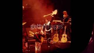 Eat at home (live) -  Paul McCartney & Wings