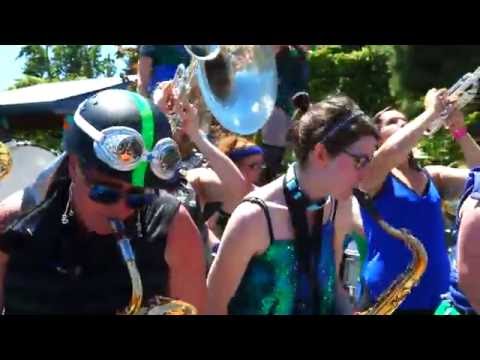 Honk!Fest West 2016 Filthy Femcorps Brass Band @ Columbia City