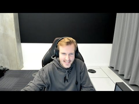 Cr1t outs Arteezy as the most likely to feed/lose concentration due to BOREDom