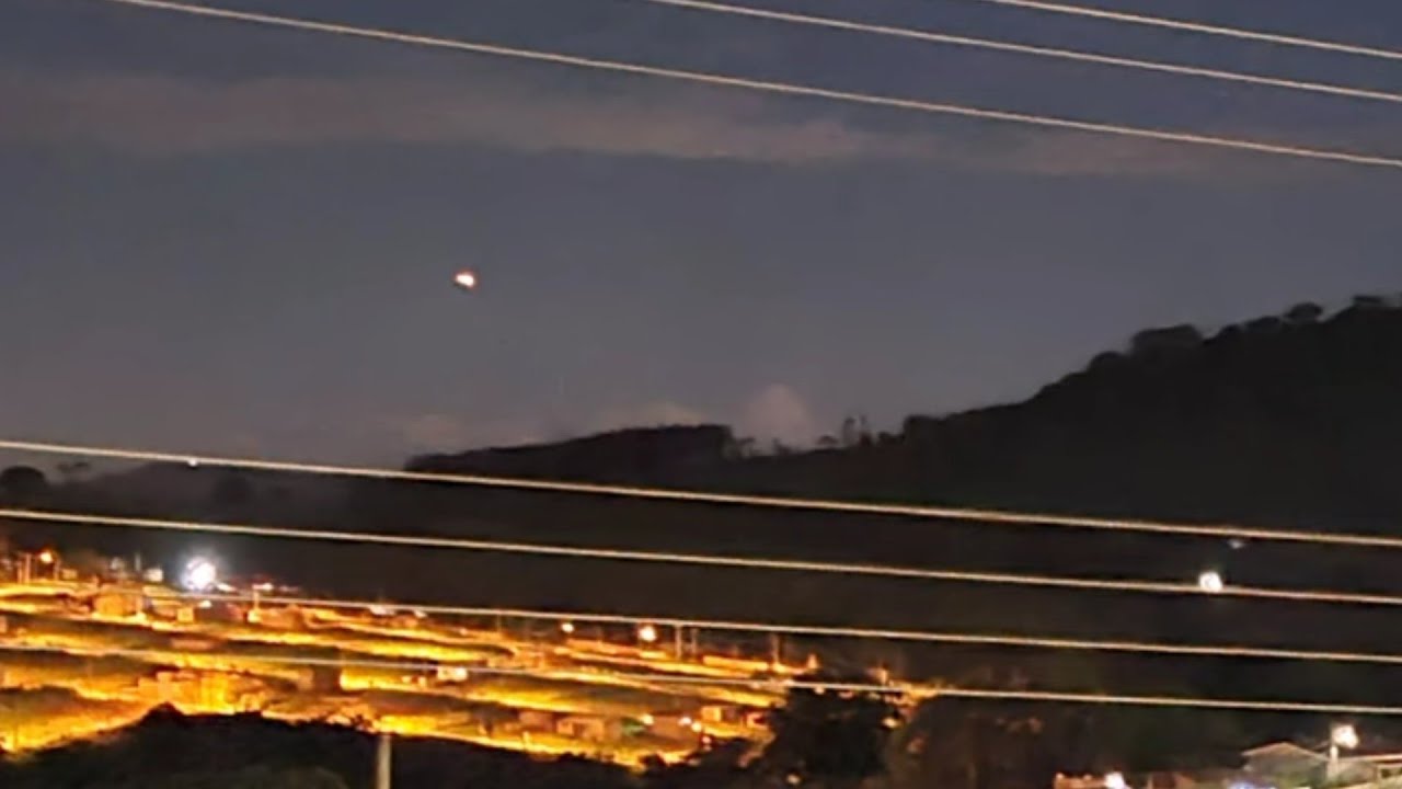 Consegui filmar vários ovnis em 4k (ufo 2024) Guaranésia MG, assistam num lugar escuro