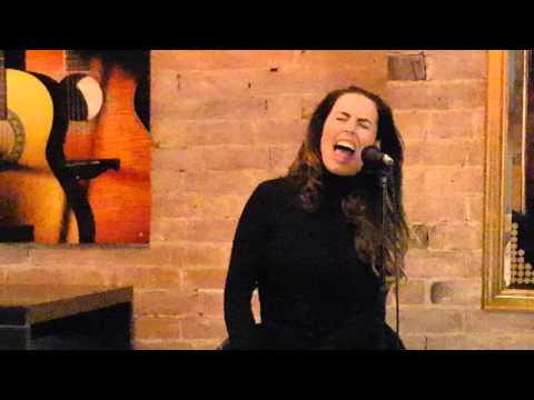 Vicky Jackson Unplugged "Who Knew"