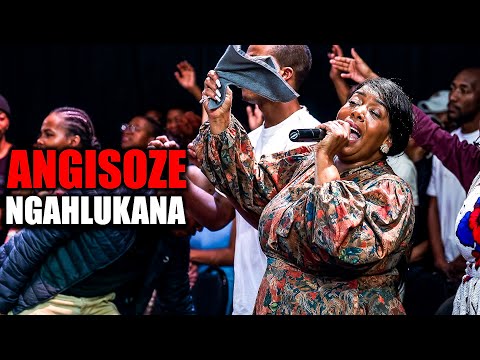Angisoze Ngahlukana - Nomthie Sibisi LIVE at Eternal Glory Church