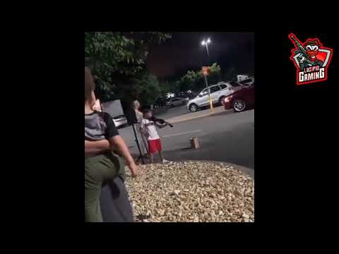 Kid play 50 Cent In Da Club on Violin outside walmart parking lot