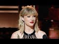 Fans DRAG Taylor Swift's Acoustic Cover of Earth, Wind & Fire's 