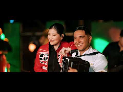 Tu que tienes que me vuelves loco - Laura la china & Sebastian Sepulveda