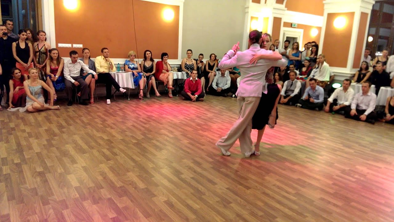 GIANPIERO GALDI Y NADIA HRONIDU Tango Cazino 2013