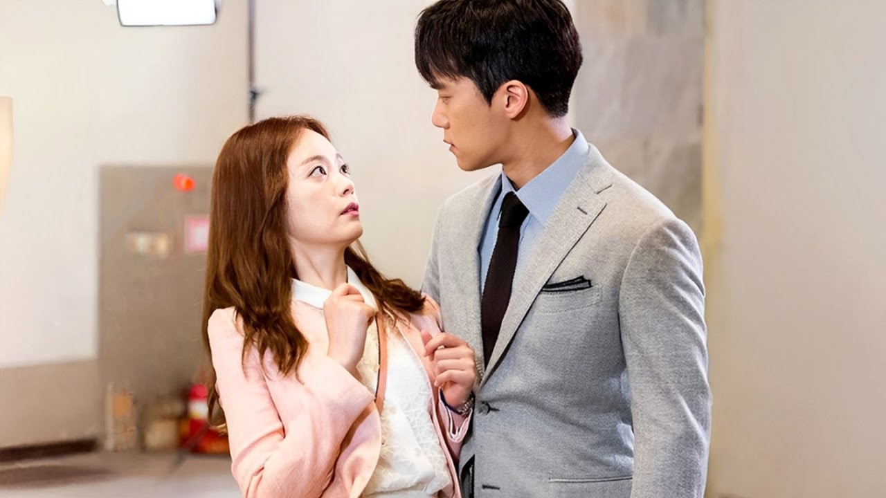 To Inherit Billions, The Arrogant CEO Hires a Poor Teacher as His Fake Fiancée