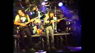 Elephant Gun performing Big Bottom by Spinal Tap 1989