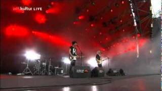 THE RAVEONETTES &quot; THE TIME IS UP&quot;