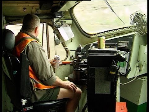 Australian streamliner diesel locomotive GM37 - cab ride - Cowan bank - January 2005
