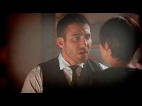 Velvet T4 C10 - Ana le confiesa a Alberto entre lágrimas que tienen un hijo