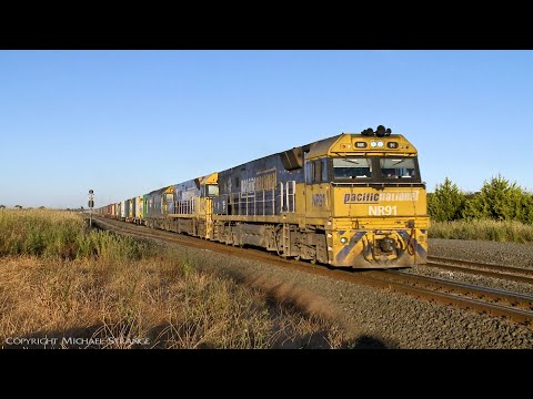 5AM5 Pacific National Intermodal Container Freight Train (17/12/2021) - PoathTV Australian Railways
