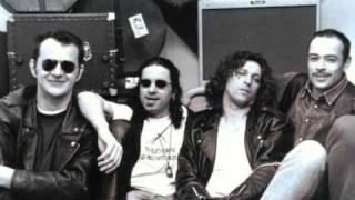 Daleka Obala Ulicama Nocu