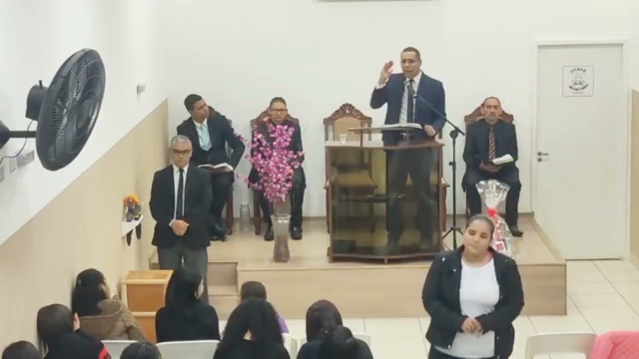 Quatro atitudes diante de um problema | Dn 2