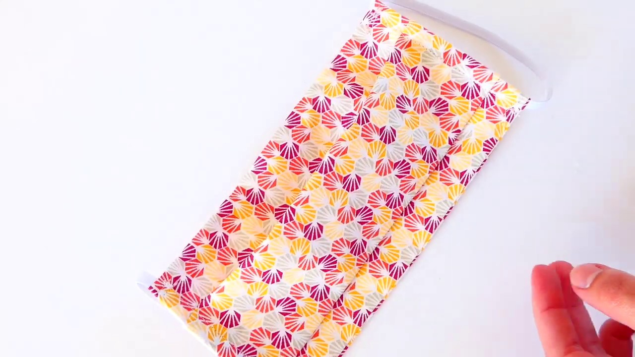 DIY TUTO Coudre un masque en tissu pour les débutants