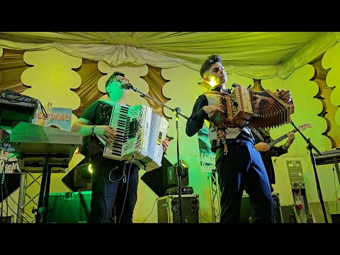 Organetto Riccardo Compagnoni  Orchestra Roberto CARPINETI Fisarmonica - Valzer Cumbia Pizzica Polka