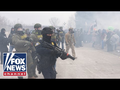 Pentagon readies 1,500 troops as Minneapolis ICE clashes intensify: Report