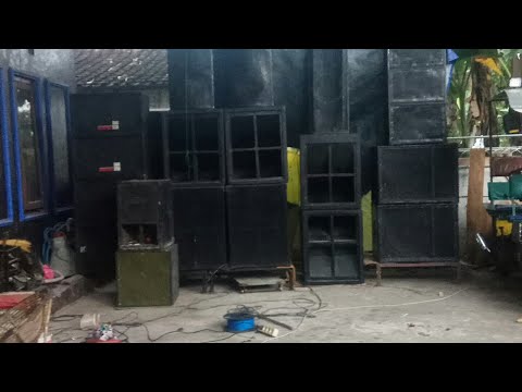 cek sound Blitz sound sepeker rcf p300 vs extreme pl8001
