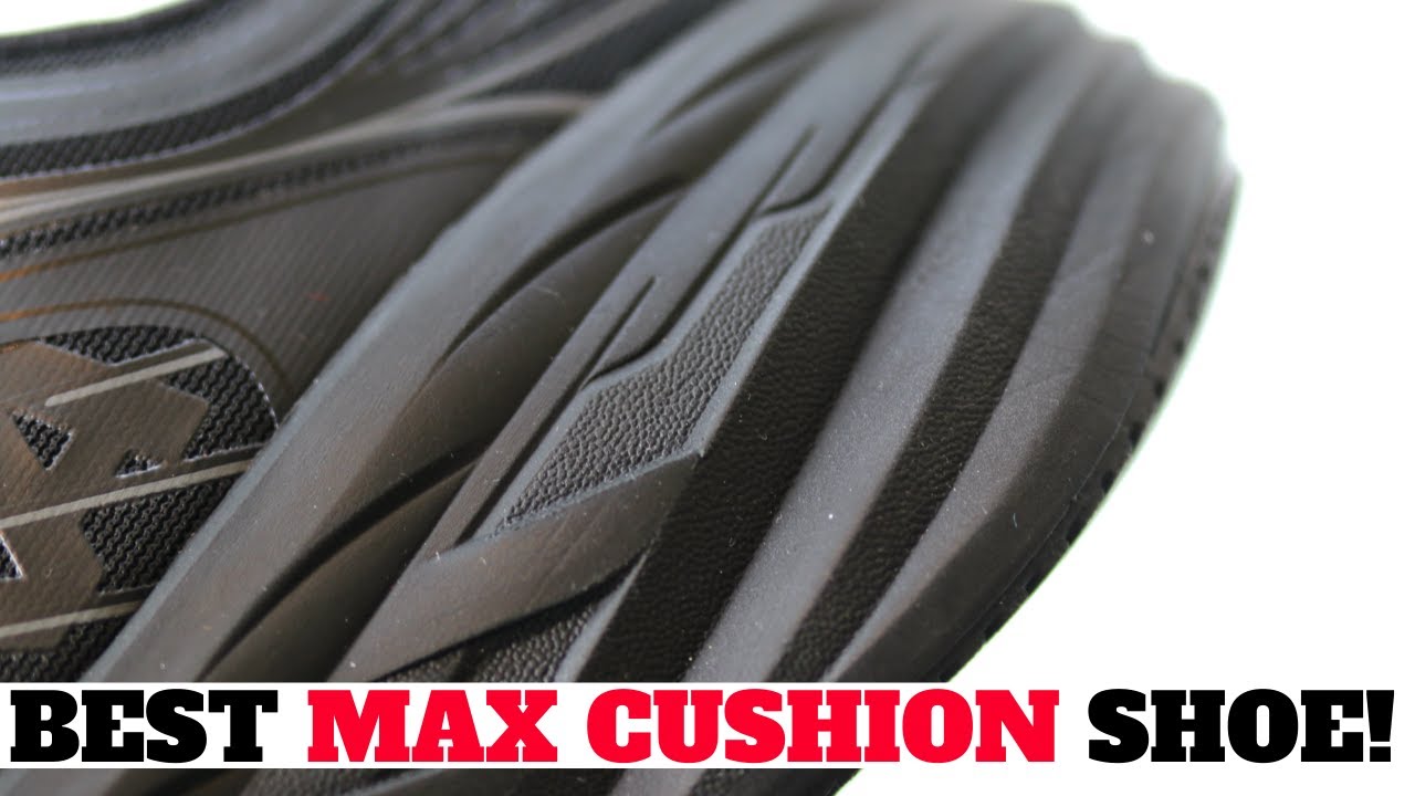 INSANE MAX CUSHION SNEAKER WORTH A TRY! HOKA ONE BONDI 7 REVIEW & ON FEET