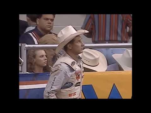 Magic Carpet bucks Casey Gates - 98 PBR Nashville