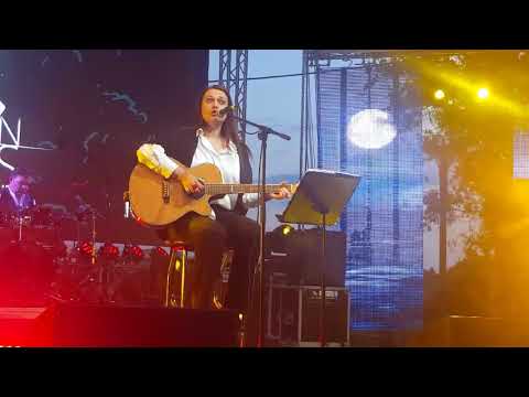 Alina Manole - Luna pătrată.