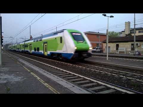 ETR421 018 Trenord - Milano Greco 01/04/2021